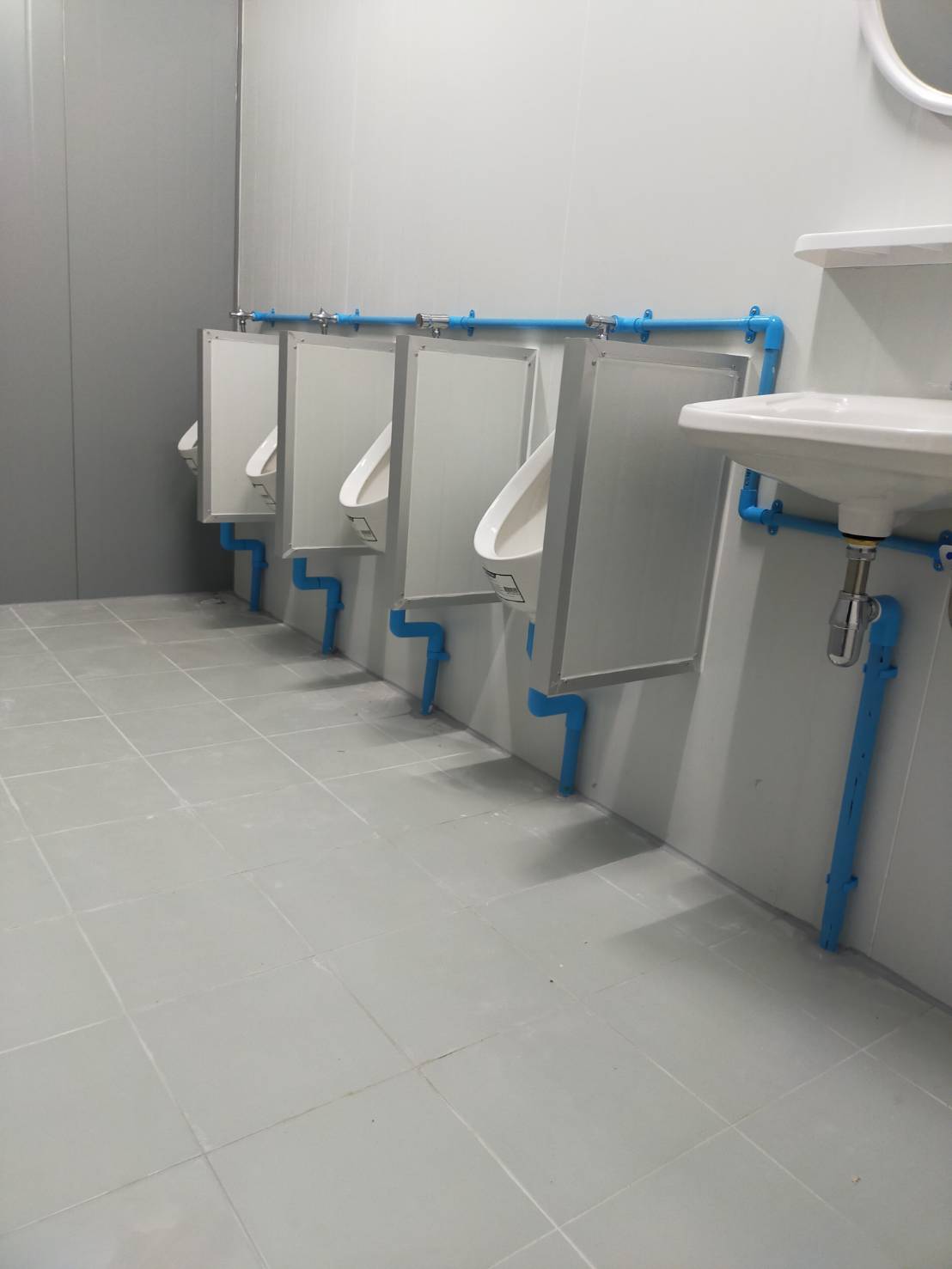 contianer toilet