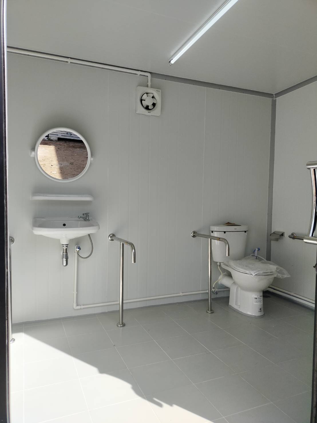 container toilet